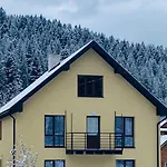 Weekend House ゲストハウス