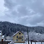 Weekend House ヤレムチャ
