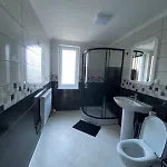 Weekend House ゲストハウス ヤレムチャ